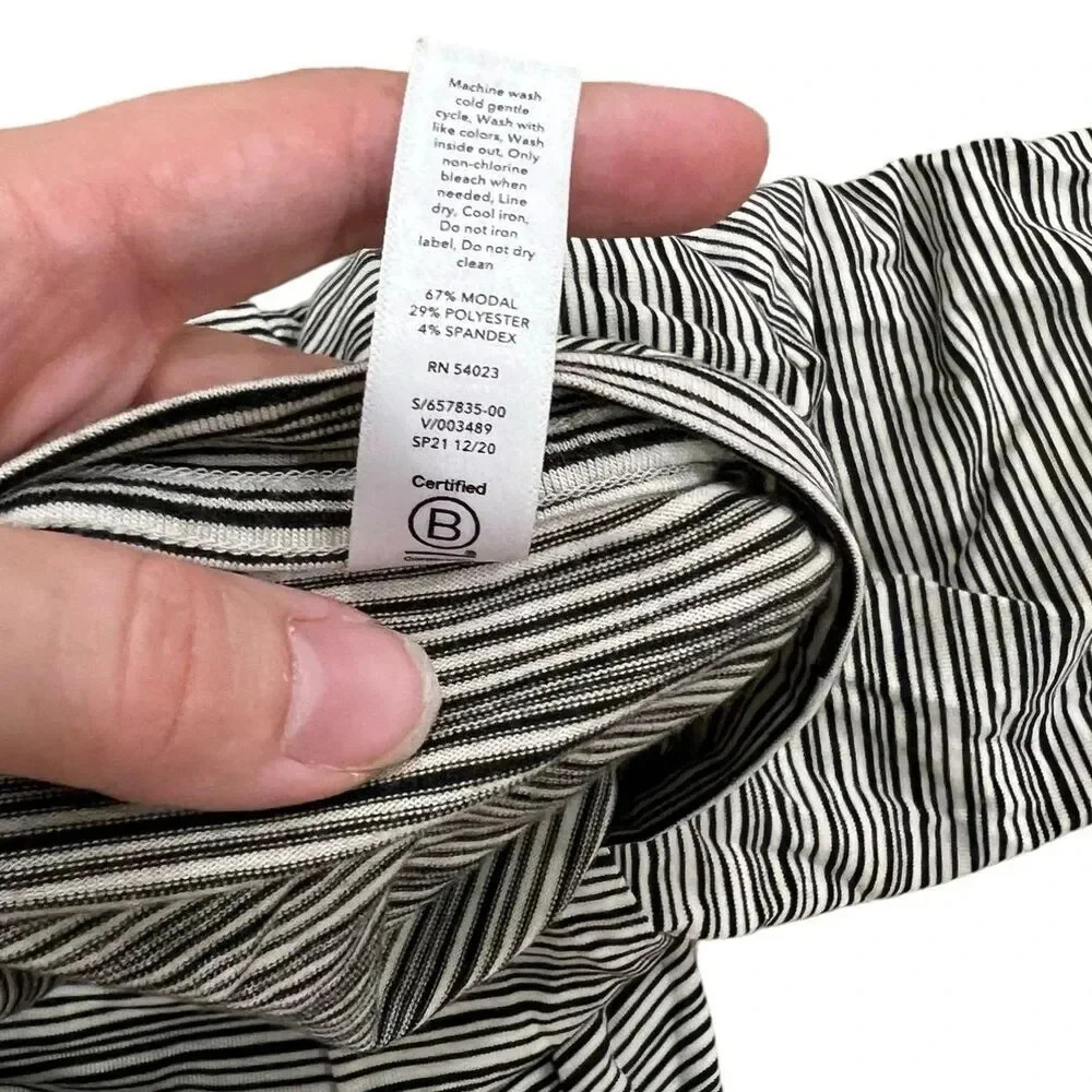 Athleta Cloudlight Stratus Black Ivory Stripe Long Sleeve Tee 2X - Picture 4 of 4